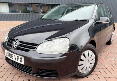 VOLKSWAGEN GOLF 1.6 FSI S 5dr