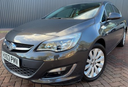 VAUXHALL ASTRA 1.6 16v Elite Auto Euro 5 5dr